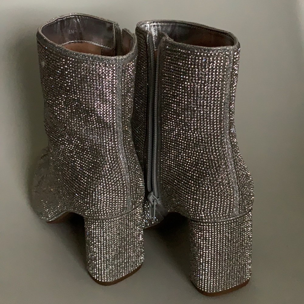 Silver boots - Picture 2 of 5